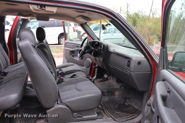 image for item ED9635 2003 Chevrolet Silverado 1500 Ext.Cab pickup truck