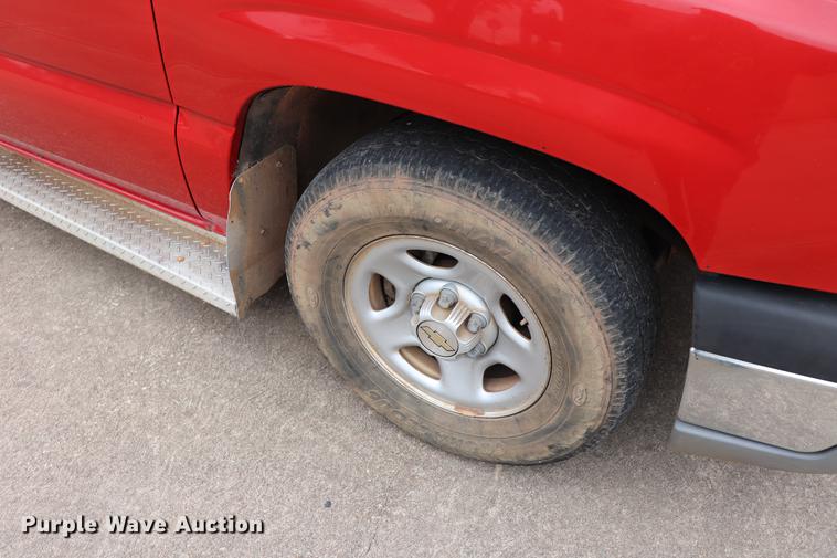 image for item ED9635 2003 Chevrolet Silverado 1500 Ext.Cab pickup truck