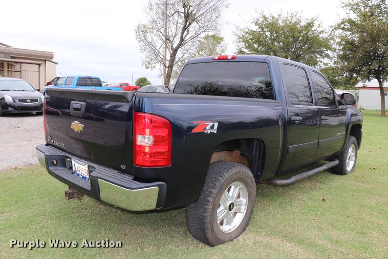 image for item ED9638 2008 Chevrolet Silverado 1500 Crew Cab pickup truck