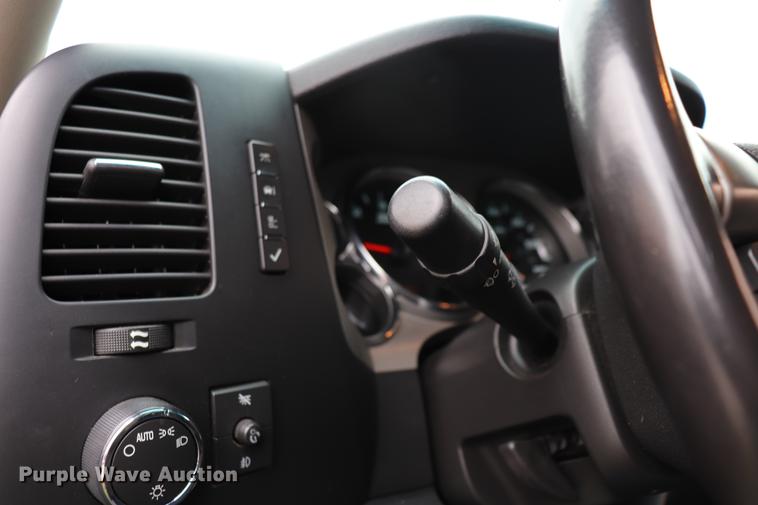 image for item ED9638 2008 Chevrolet Silverado 1500 Crew Cab pickup truck