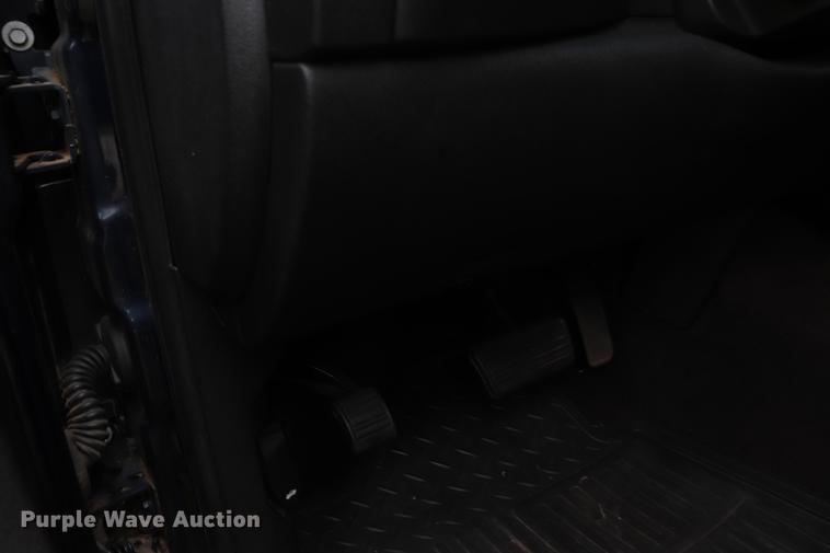 image for item ED9638 2008 Chevrolet Silverado 1500 Crew Cab pickup truck