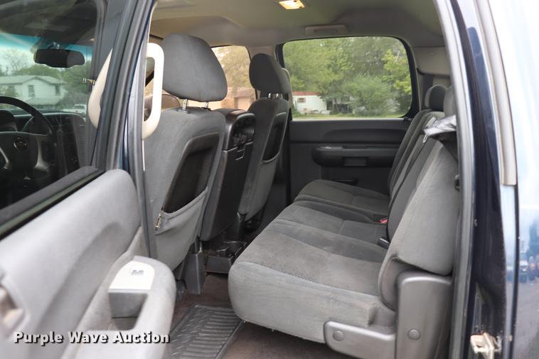 image for item ED9638 2008 Chevrolet Silverado 1500 Crew Cab pickup truck