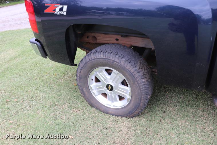 image for item ED9638 2008 Chevrolet Silverado 1500 Crew Cab pickup truck