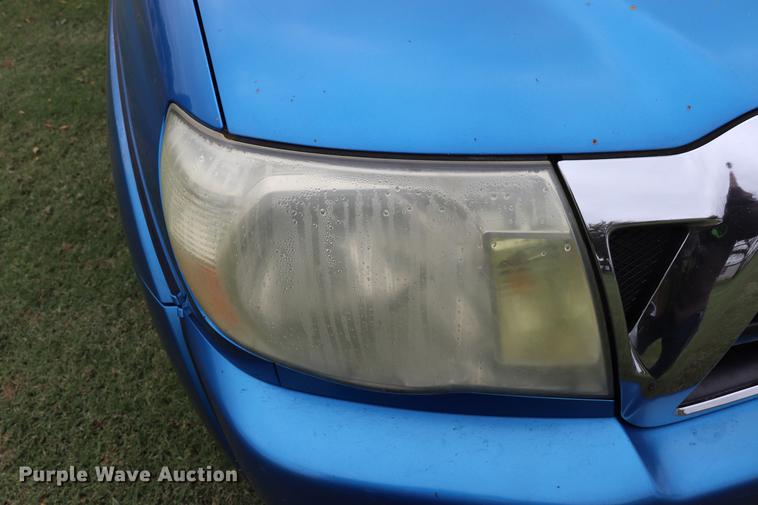 image for item ED9639 2006 Toyota Tacoma Double Cab pickup truck