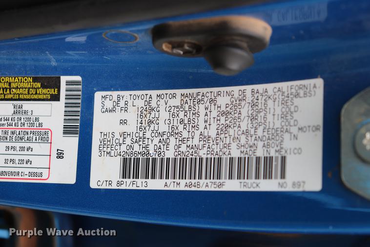 image for item ED9639 2006 Toyota Tacoma Double Cab pickup truck