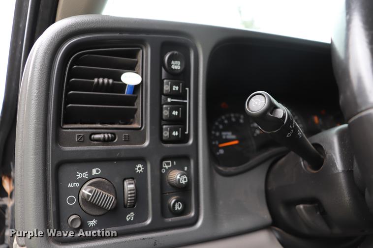 image for item ED9640 2005 Chevrolet Tahoe Z71 SUV