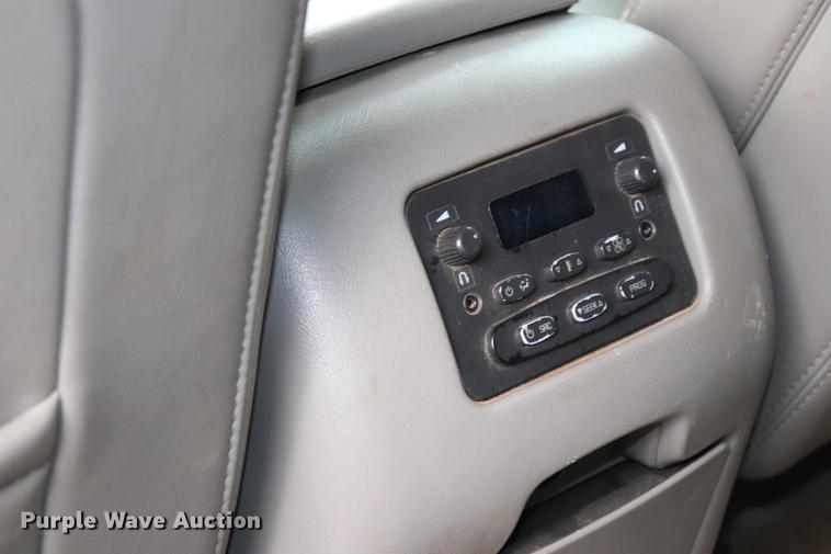 image for item ED9640 2005 Chevrolet Tahoe Z71 SUV