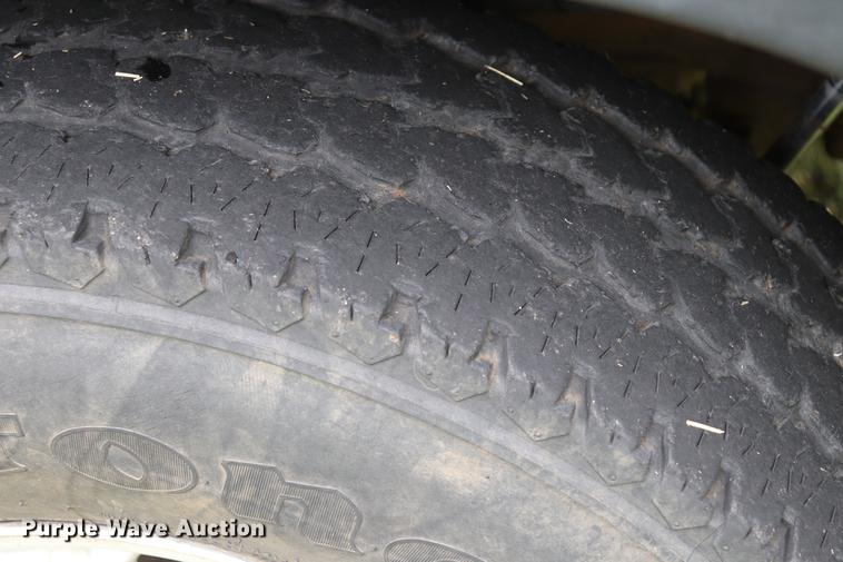 image for item ED9640 2005 Chevrolet Tahoe Z71 SUV