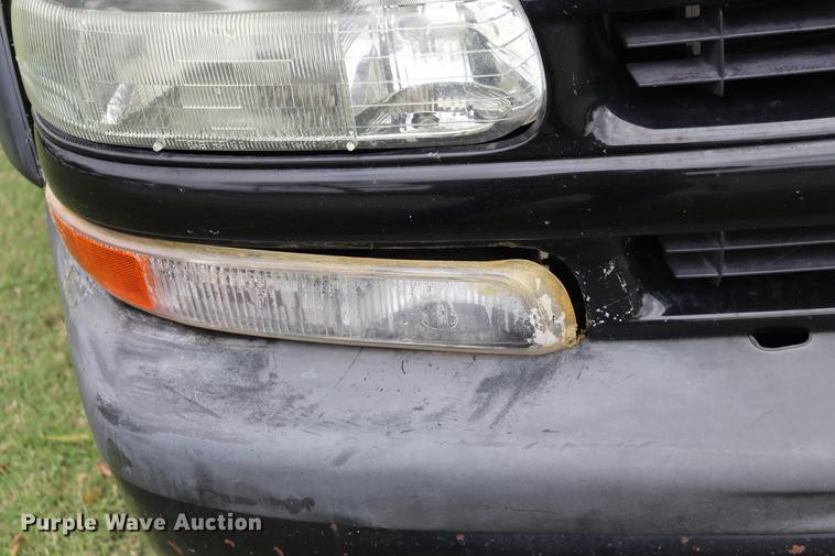 image for item ED9640 2005 Chevrolet Tahoe Z71 SUV