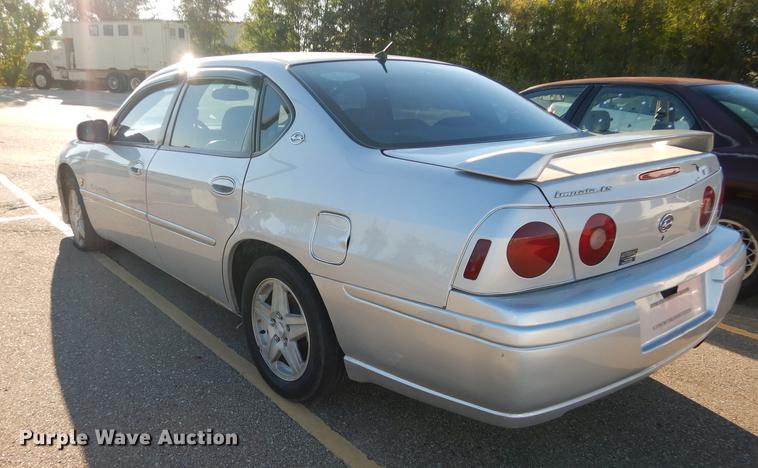 image for item J5652 2004 Chevrolet Impala LS