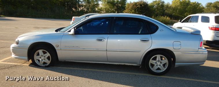 image for item J5652 2004 Chevrolet Impala LS