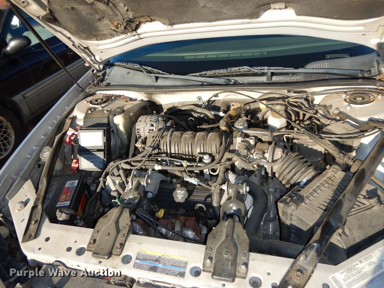 image for item J5652 2004 Chevrolet Impala LS