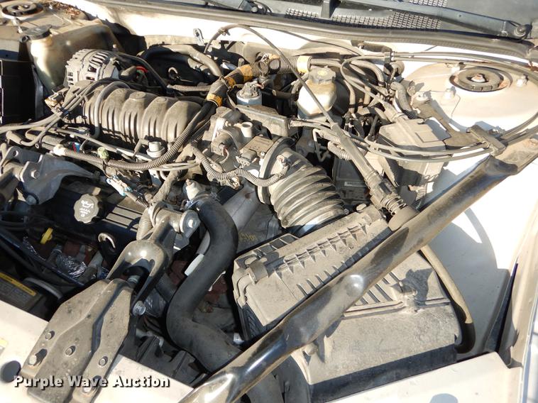 image for item J5652 2004 Chevrolet Impala LS