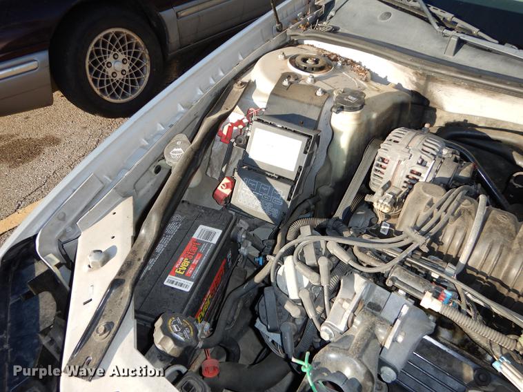 image for item J5652 2004 Chevrolet Impala LS