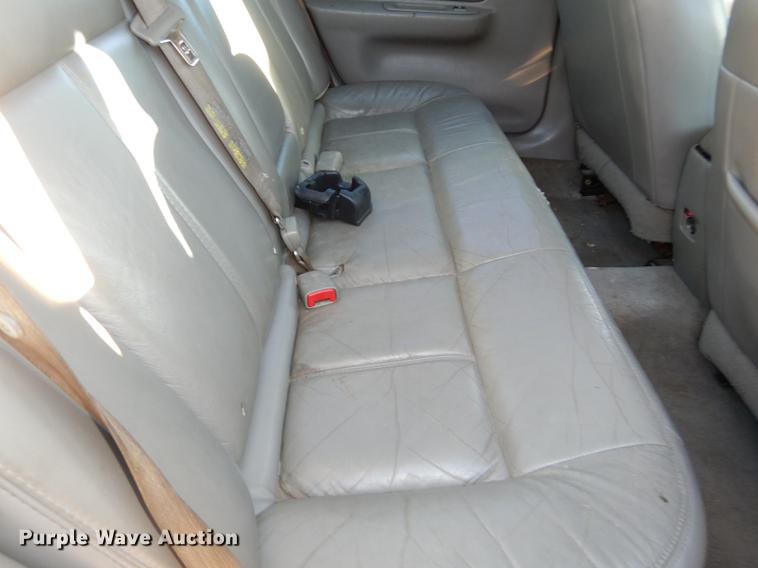 image for item J5652 2004 Chevrolet Impala LS
