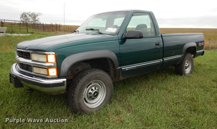 image for item J5665 1998 Chevrolet 2500 pickup truck