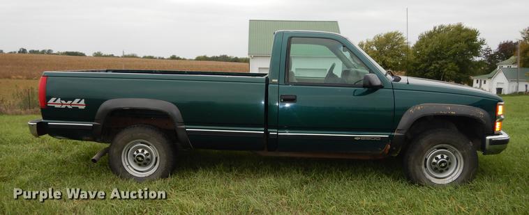 image for item J5665 1998 Chevrolet 2500 pickup truck
