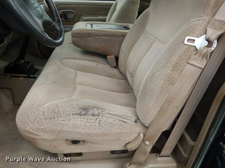 image for item J5665 1998 Chevrolet 2500 pickup truck