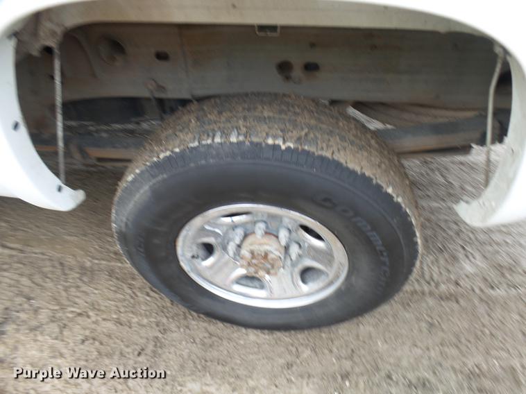 image for item K1767 2007 Chevrolet Silverado Classic 2500HD LT Ext. Cab pickup truck