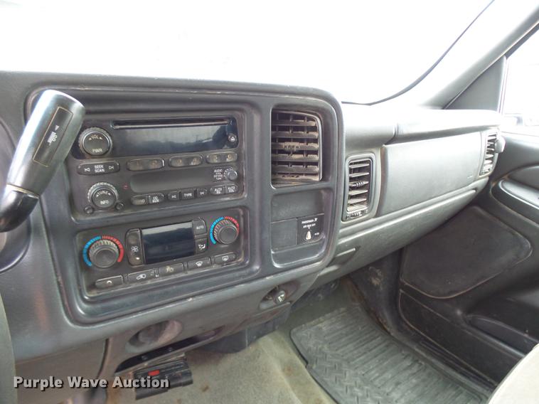 image for item K1767 2007 Chevrolet Silverado Classic 2500HD LT Ext. Cab pickup truck