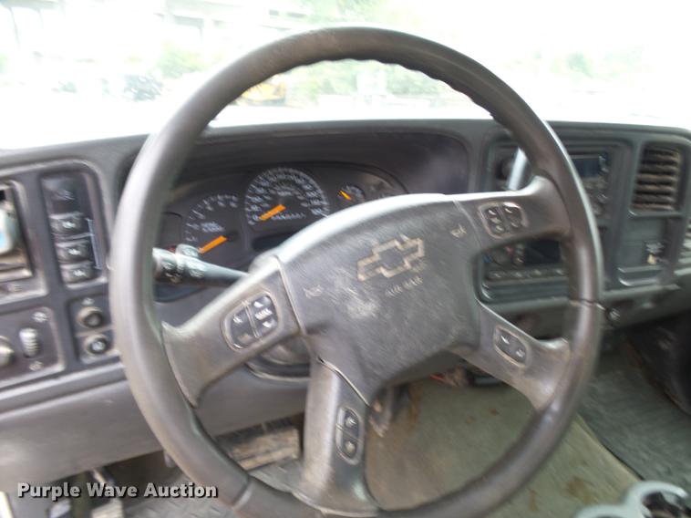 image for item K1767 2007 Chevrolet Silverado Classic 2500HD LT Ext. Cab pickup truck