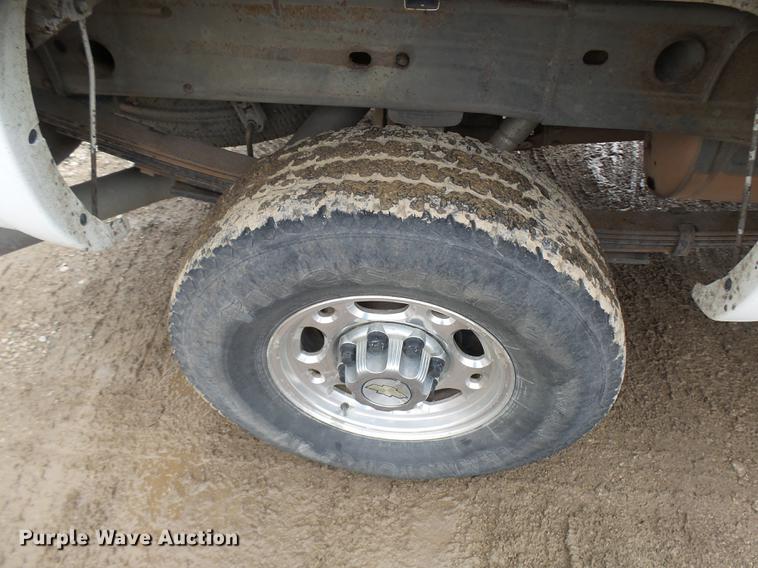 image for item K1768 2007 Chevrolet Silverado Classic 2500HD LT Ext. Cab pickup truck