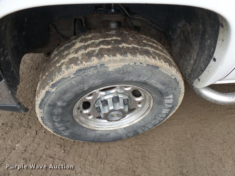 image for item K1768 2007 Chevrolet Silverado Classic 2500HD LT Ext. Cab pickup truck