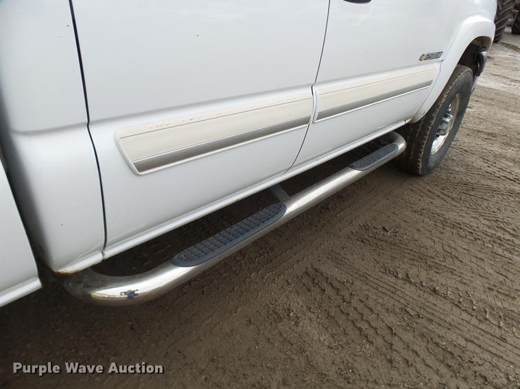 image for item K1768 2007 Chevrolet Silverado Classic 2500HD LT Ext. Cab pickup truck