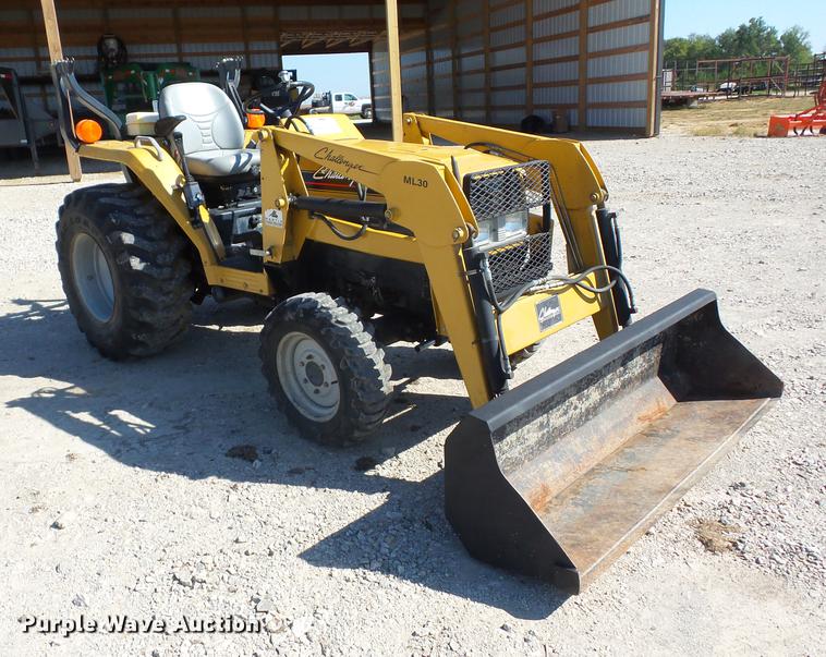 image for item K6346 2004 Challenger MT265 tractor