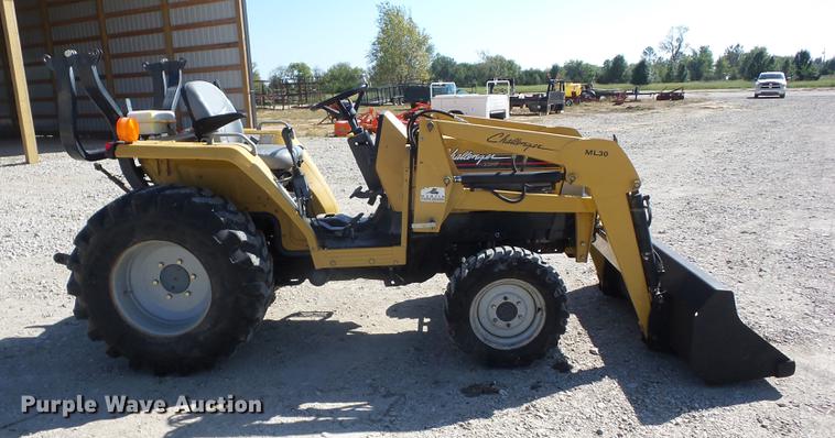 image for item K6346 2004 Challenger MT265 tractor