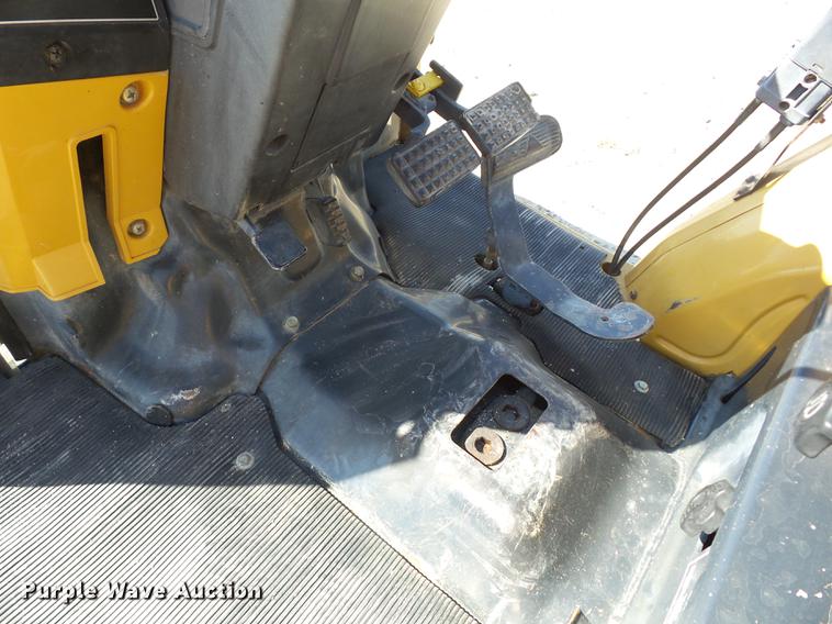 image for item K6346 2004 Challenger MT265 tractor