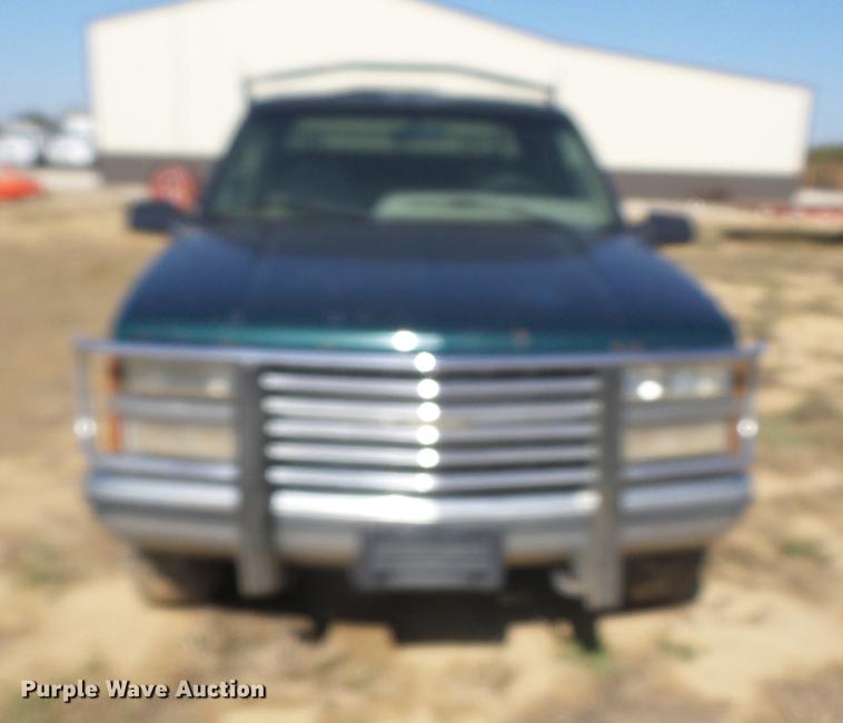 image for item K6347 1996 Chevrolet 2500 Ext. Cab utility bed pickup truck