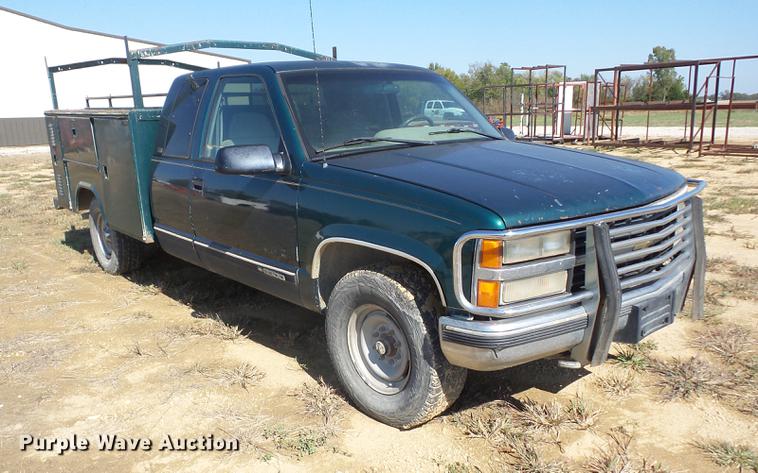 image for item K6347 1996 Chevrolet 2500 Ext. Cab utility bed pickup truck