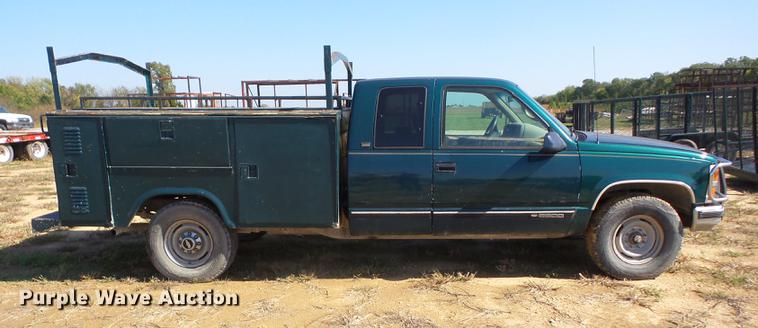 image for item K6347 1996 Chevrolet 2500 Ext. Cab utility bed pickup truck