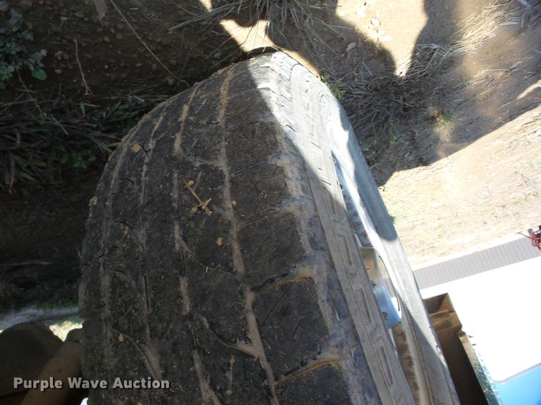 image for item K6347 1996 Chevrolet 2500 Ext. Cab utility bed pickup truck