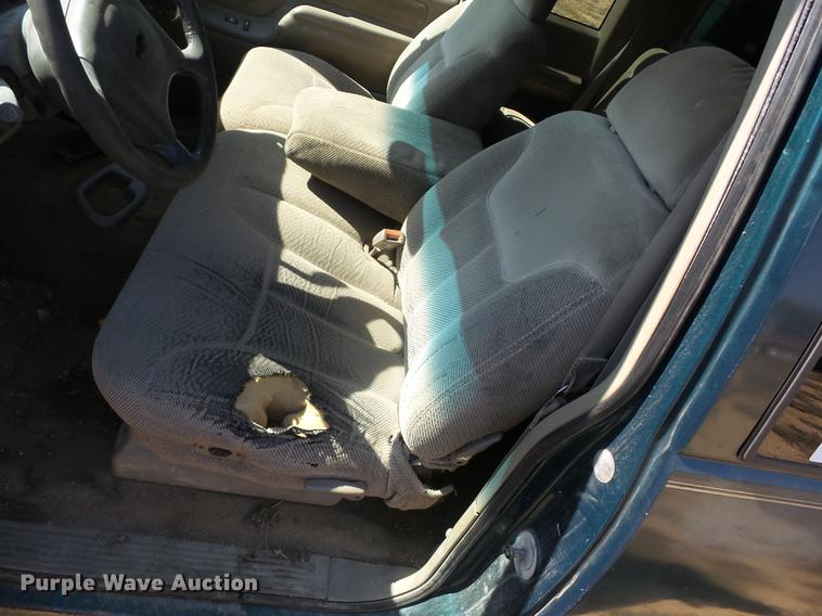 image for item K6347 1996 Chevrolet 2500 Ext. Cab utility bed pickup truck