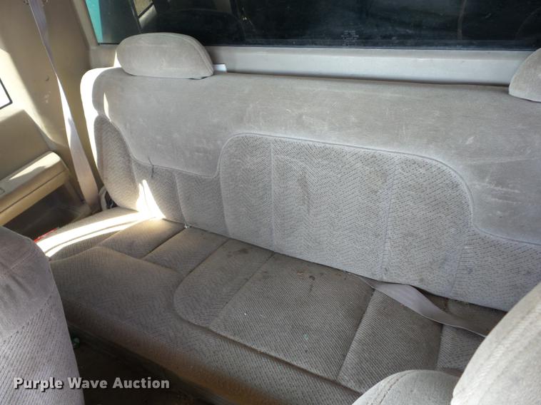 image for item K6347 1996 Chevrolet 2500 Ext. Cab utility bed pickup truck