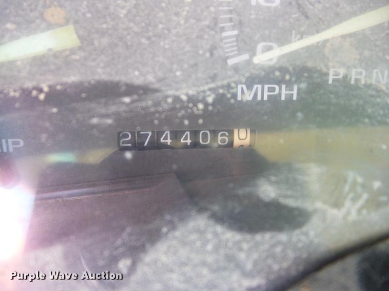 image for item K6347 1996 Chevrolet 2500 Ext. Cab utility bed pickup truck