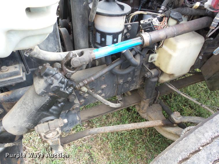 image for item K6360 2002 International 4300 flatbed truck