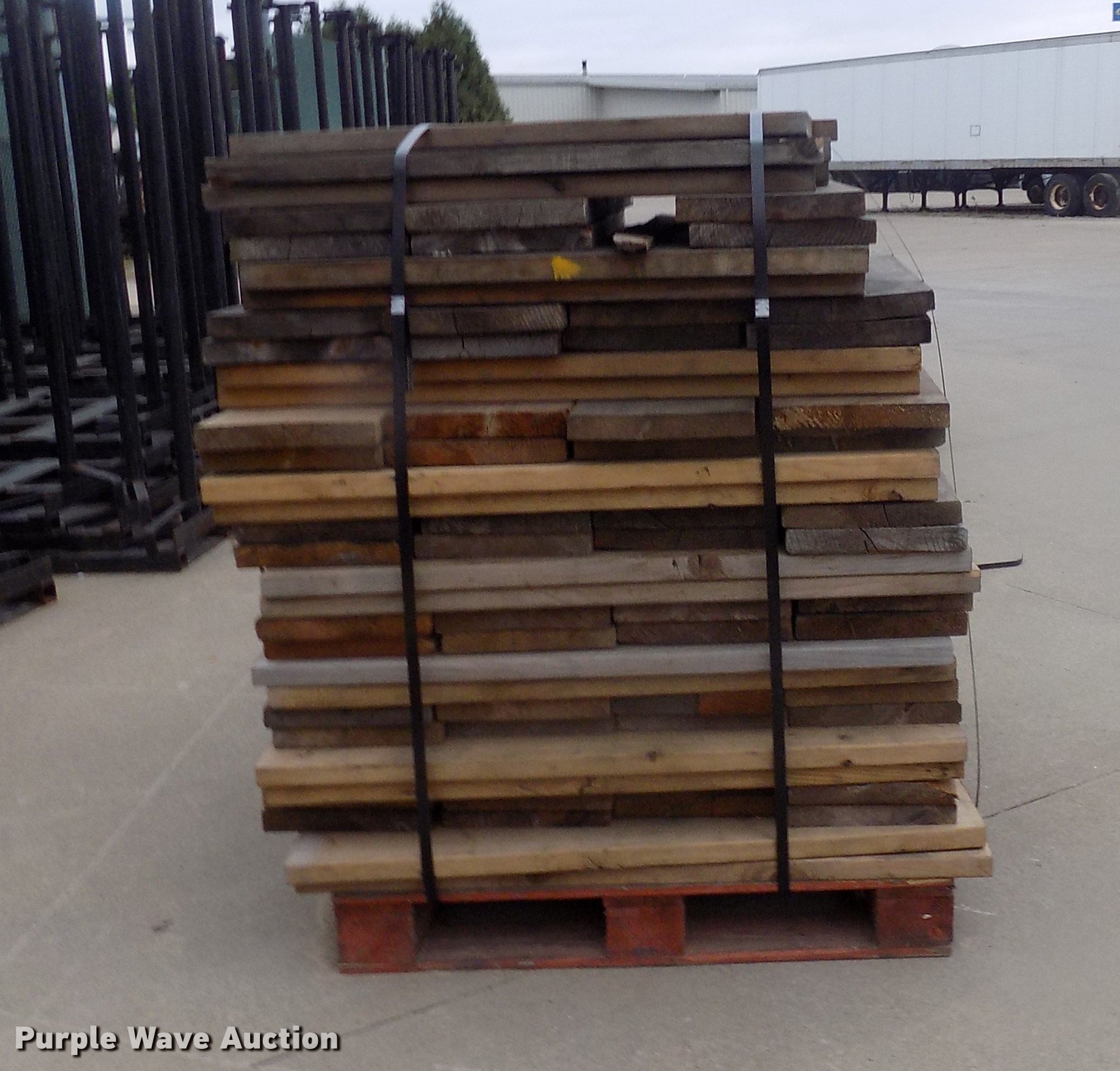 Pallet racking in Dubuque, IA Item DC4783 sold Purple Wave
