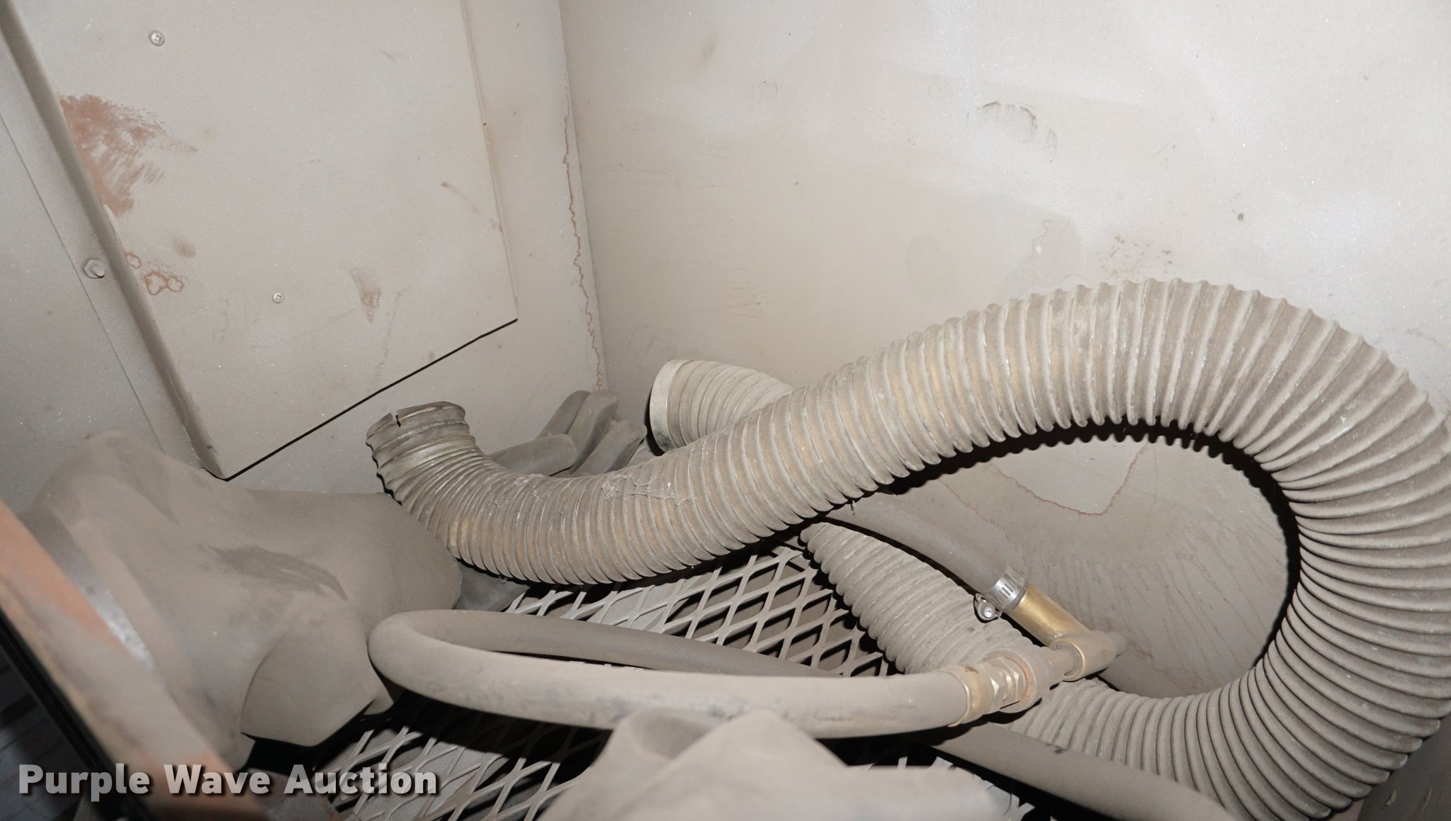 Trinco sandblasting in Kansas City, KS Item DS9352 sold