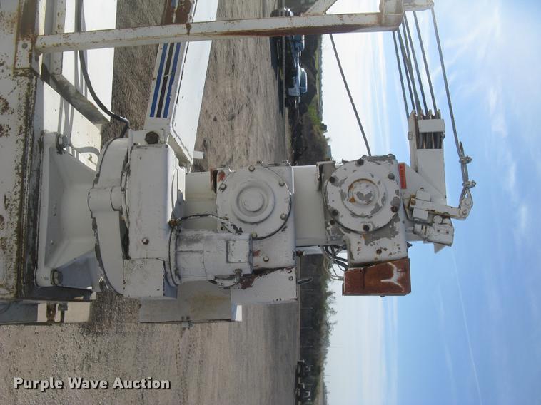 image for item AR9760 Auto Crane 6006 crane