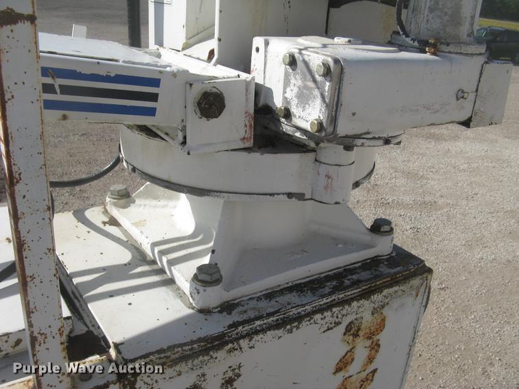 image for item AR9760 Auto Crane 6006 crane