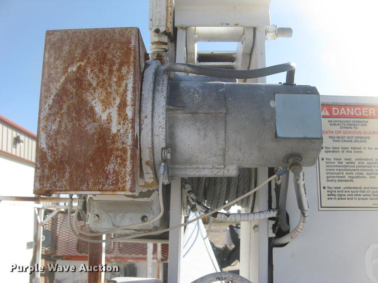 image for item AR9760 Auto Crane 6006 crane