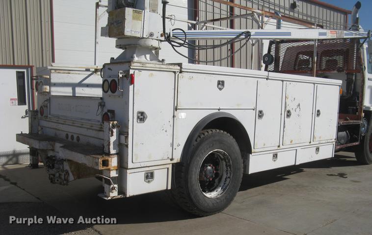 image for item AR9761 RKI DA4211 utility bed