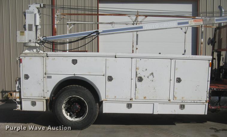 image for item AR9761 RKI DA4211 utility bed