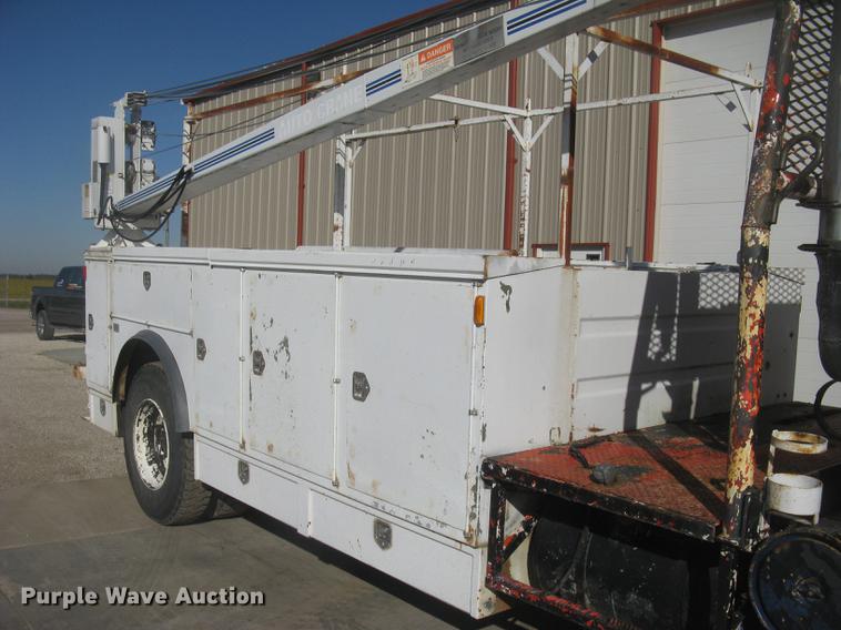 image for item AR9761 RKI DA4211 utility bed