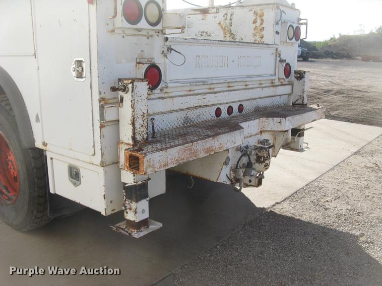 image for item AR9761 RKI DA4211 utility bed