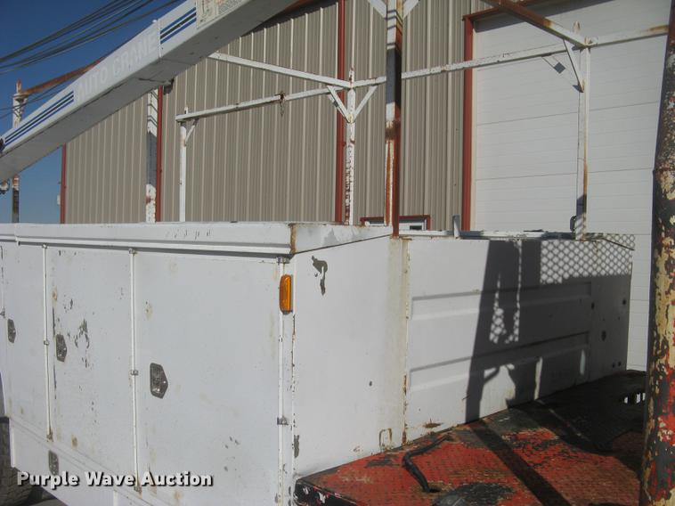 image for item AR9761 RKI DA4211 utility bed