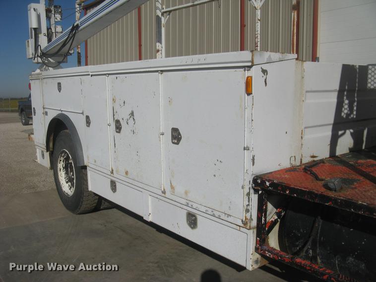 image for item AR9761 RKI DA4211 utility bed